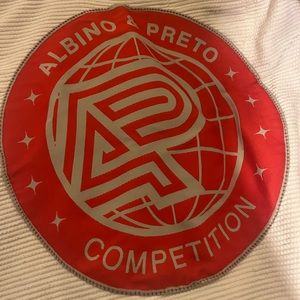 Albino & Preto gi